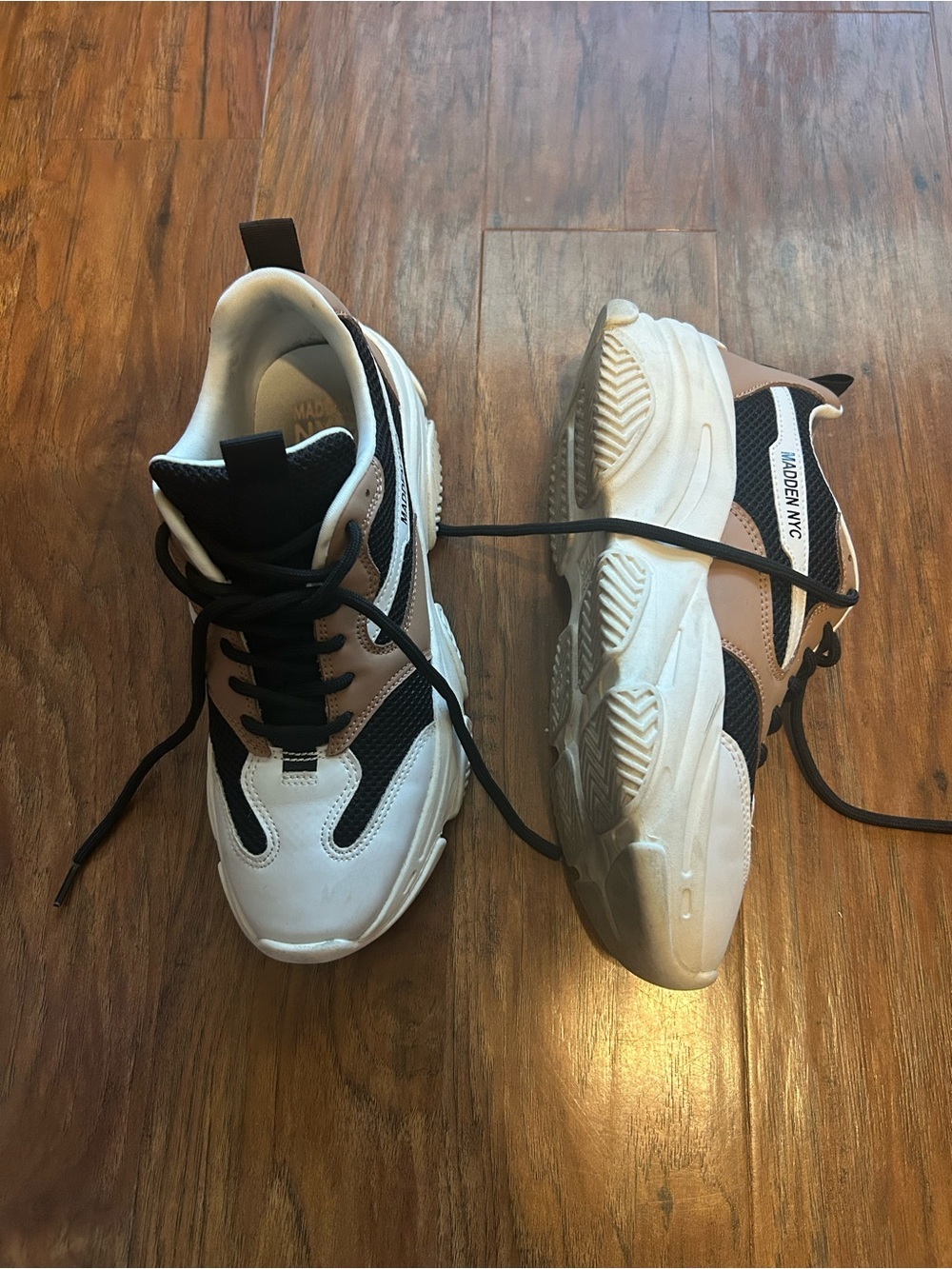 Steve Madden Women's Chunky Sneakers in White, Black & Tan - Picture 6 of 6